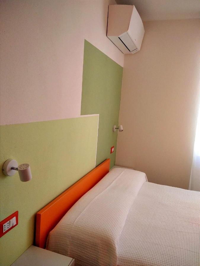 Il Giardino Di Laura Apartamento Toscolano Maderno Exterior foto